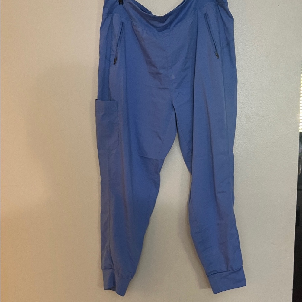 Jogger scrub pants